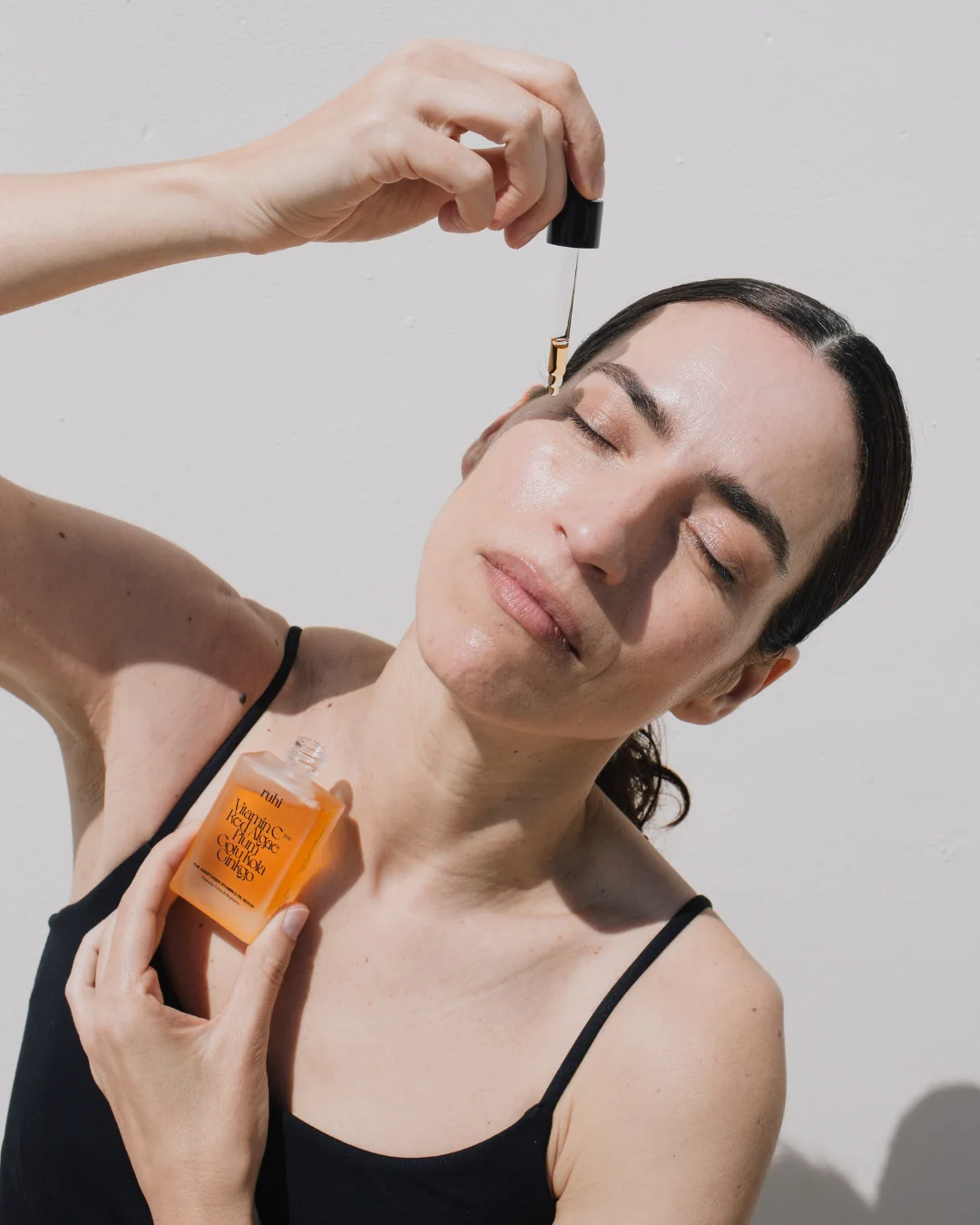 The Adaptogen Vitamin C Oil Serum - Image 5