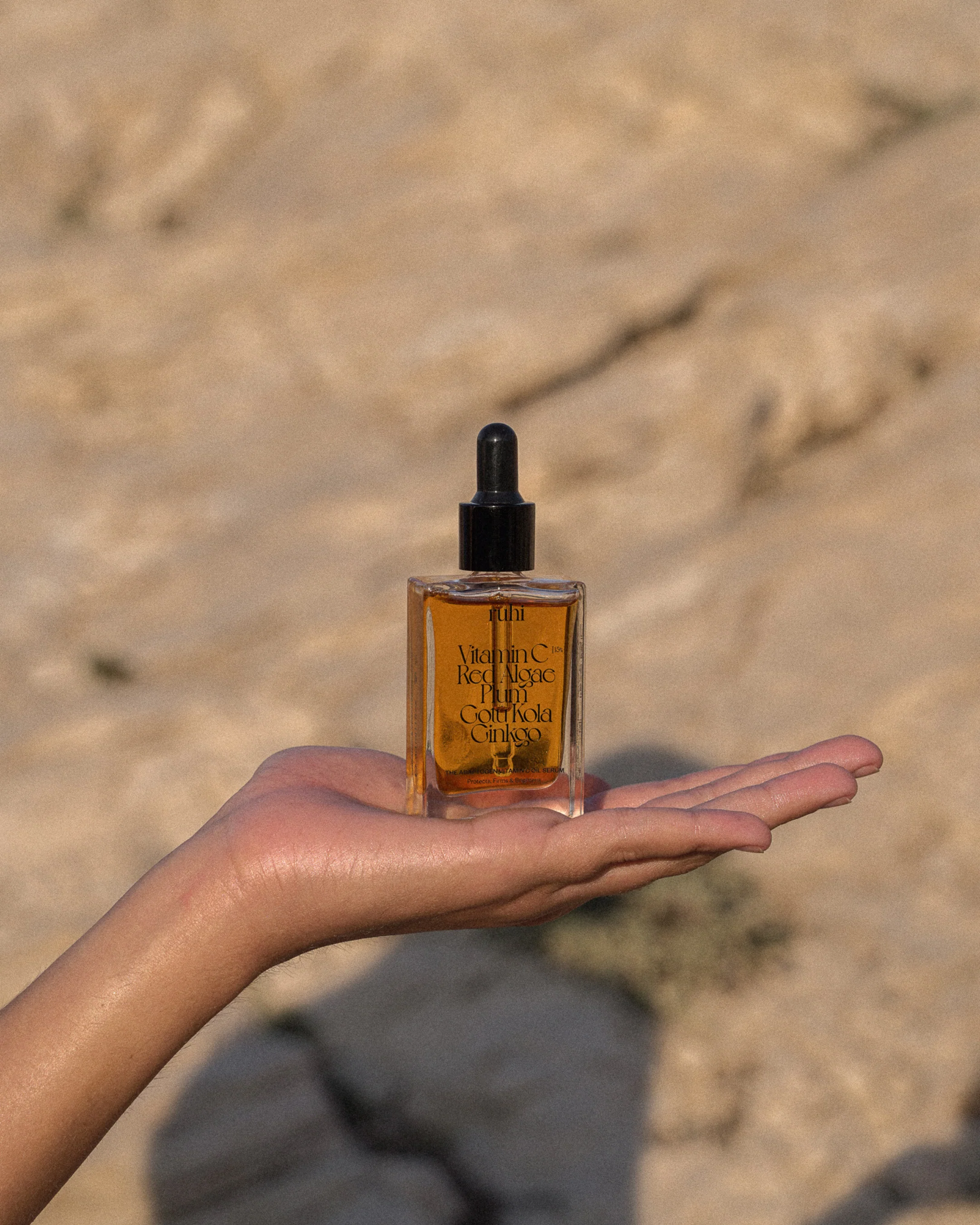 The Adaptogen Vitamin C Oil Serum - Image 7