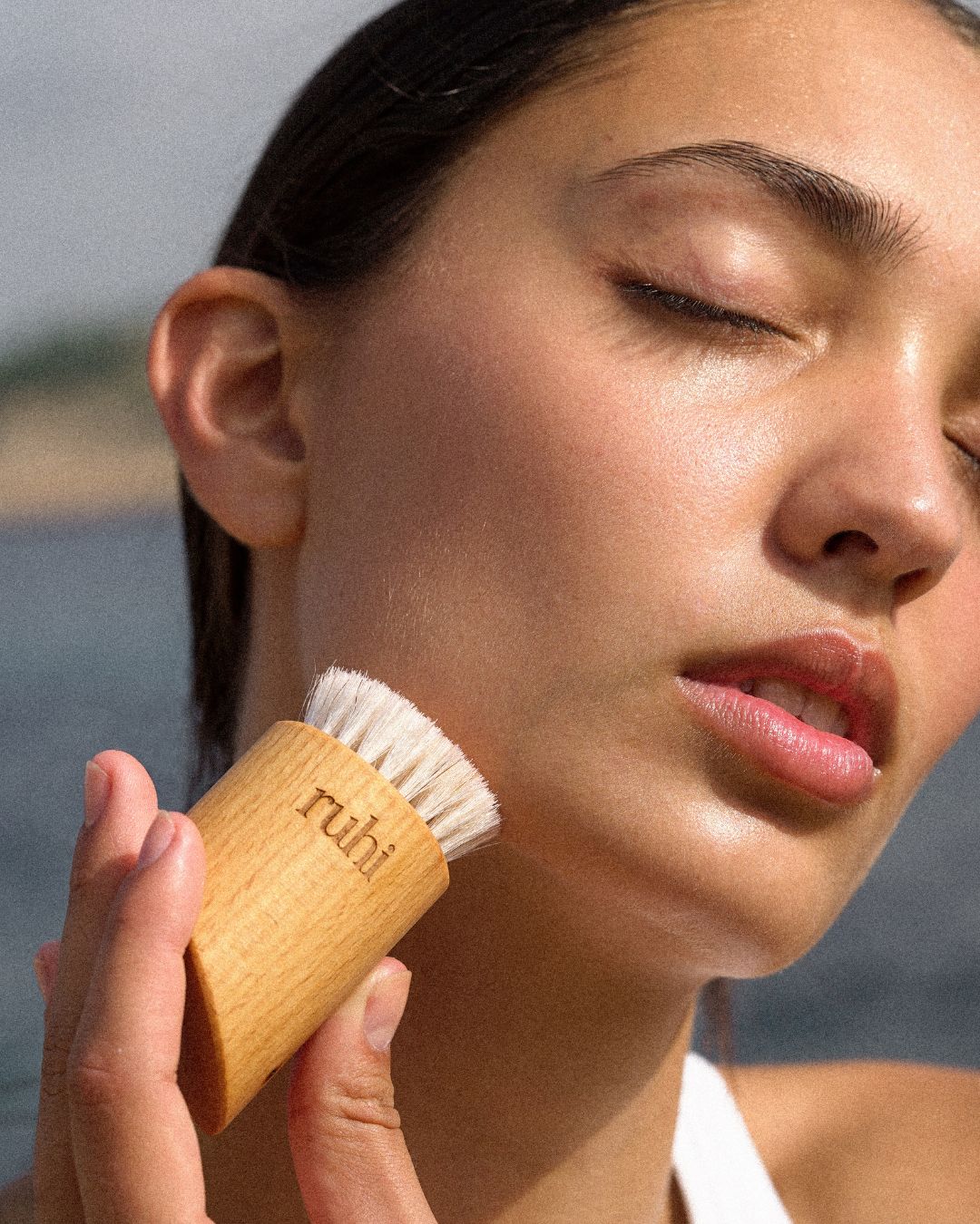 The Facial Dry Brush - Image 3